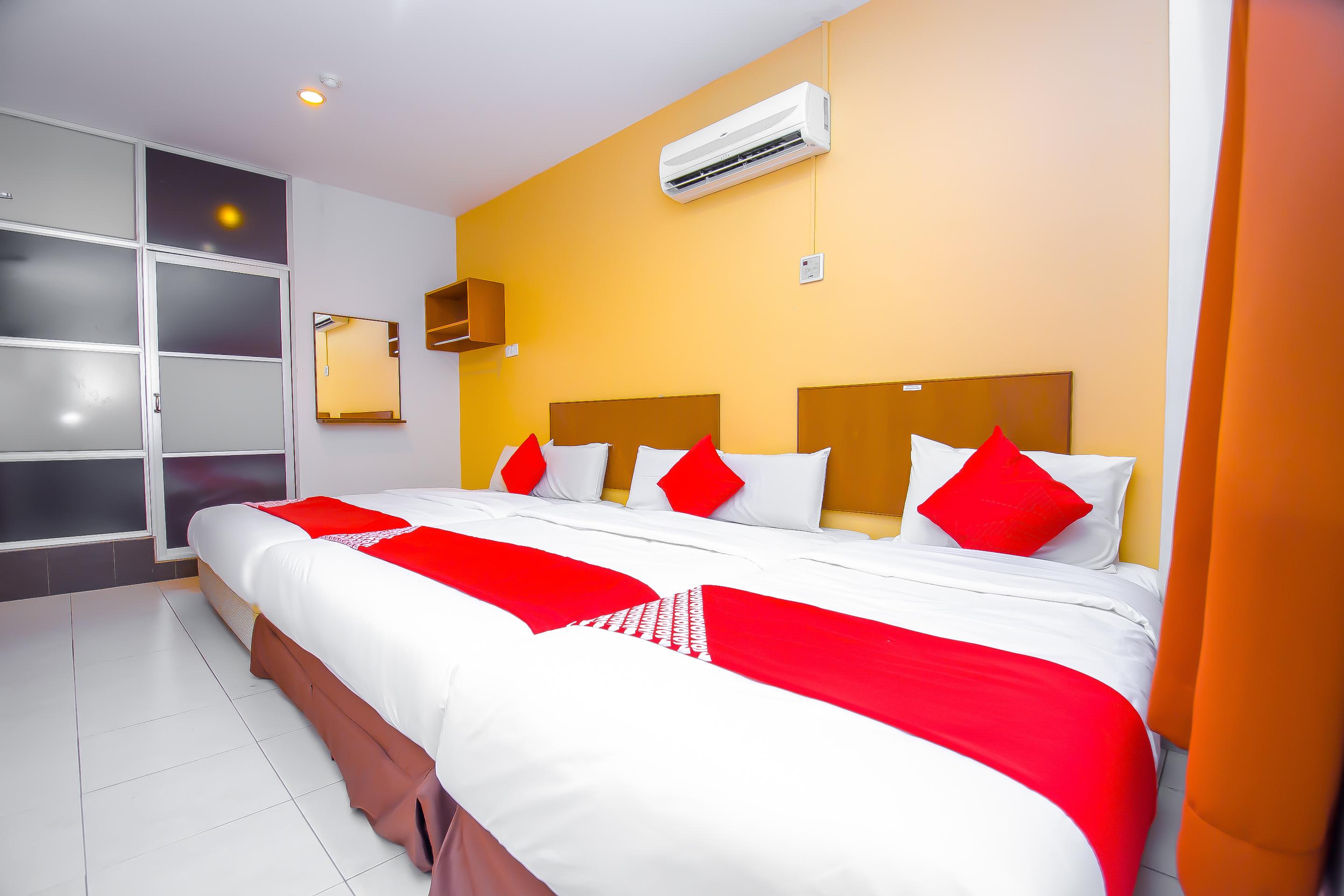 Oyo 582 Hotel Walk Inn Kampong Pasir Puteh  Exterior photo