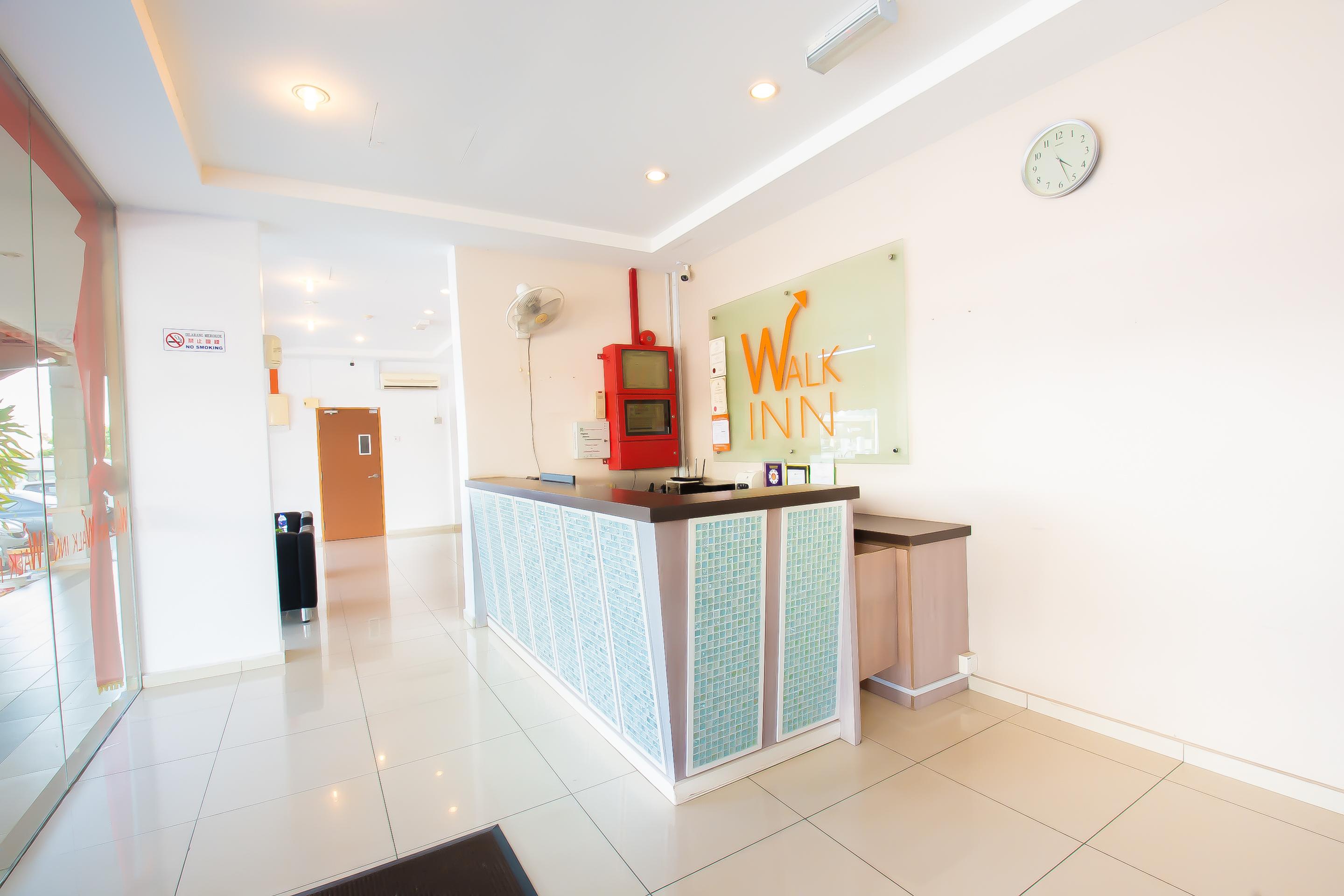Oyo 582 Hotel Walk Inn Kampong Pasir Puteh  Exterior photo