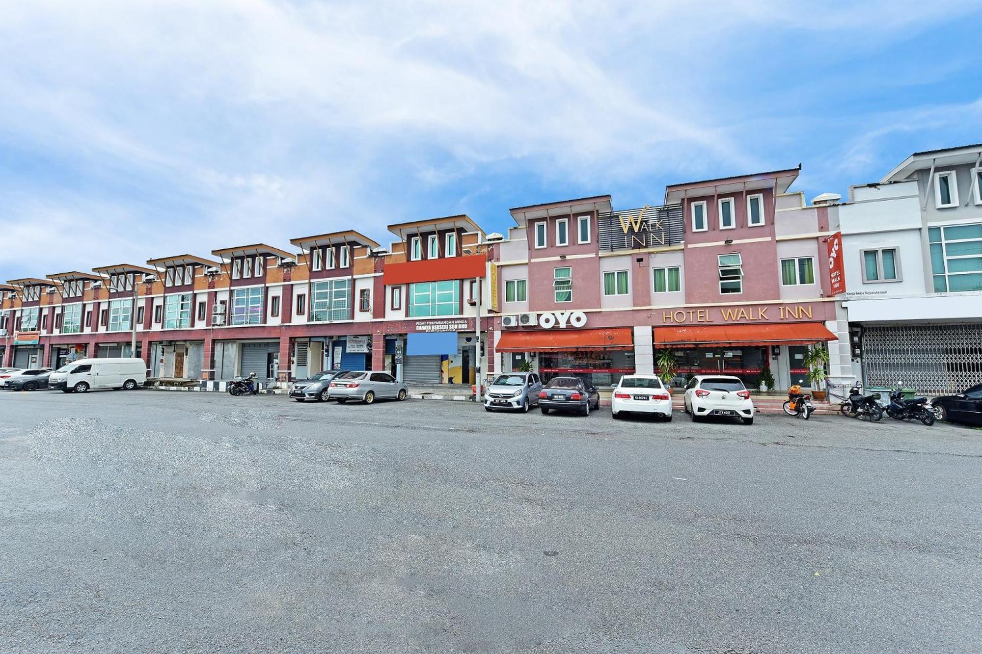 Oyo 582 Hotel Walk Inn Kampong Pasir Puteh  Exterior photo