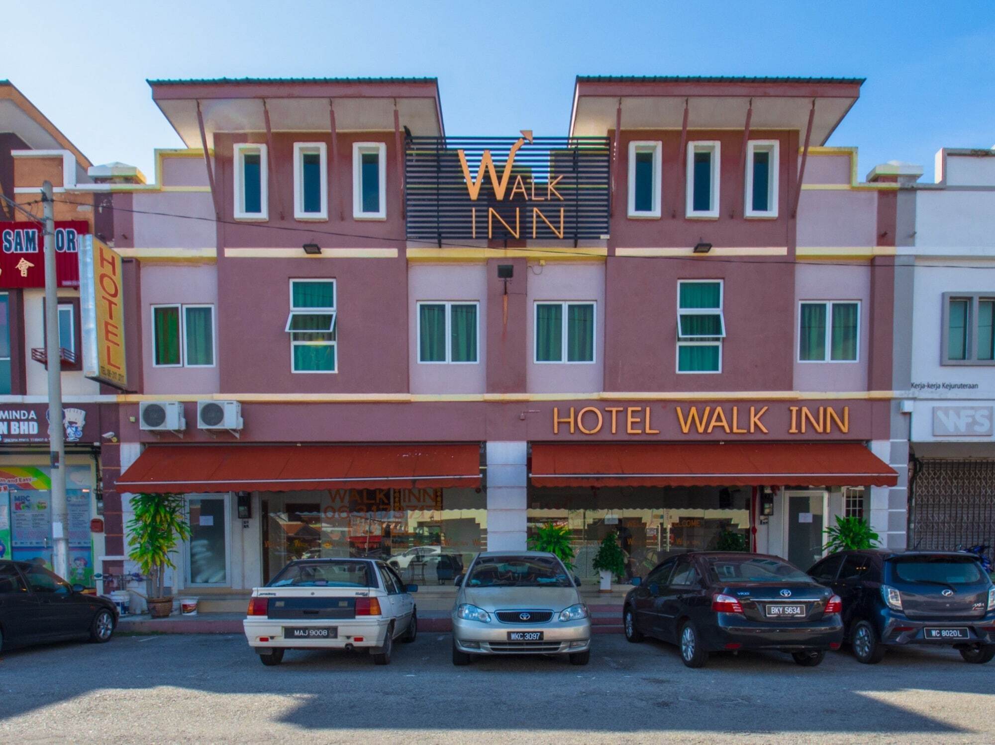 Oyo 582 Hotel Walk Inn Kampong Pasir Puteh  Exterior photo